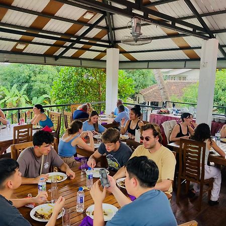 Hotel Siyathma ポロンナルワ エクステリア 写真