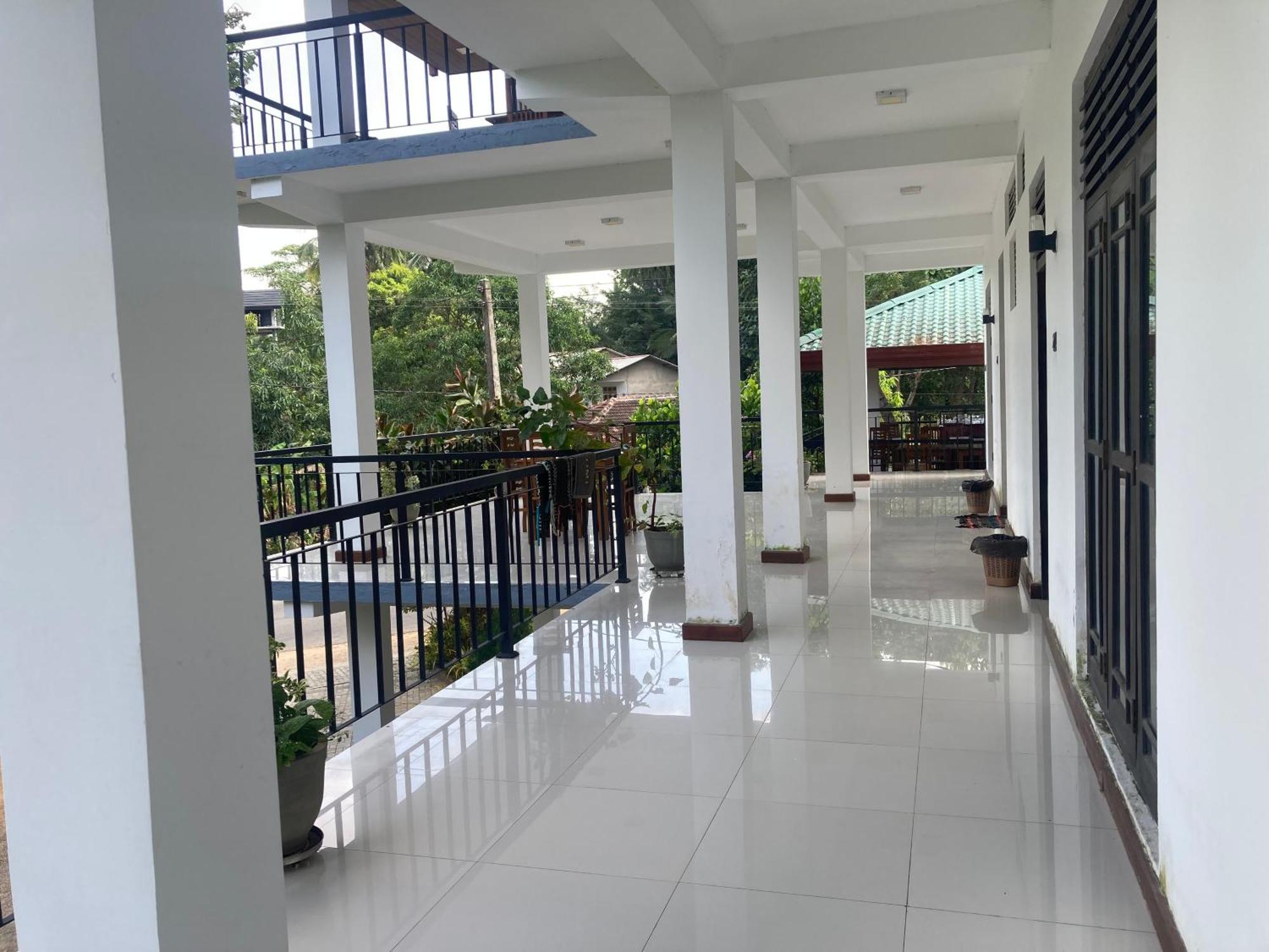 Hotel Siyathma ポロンナルワ エクステリア 写真