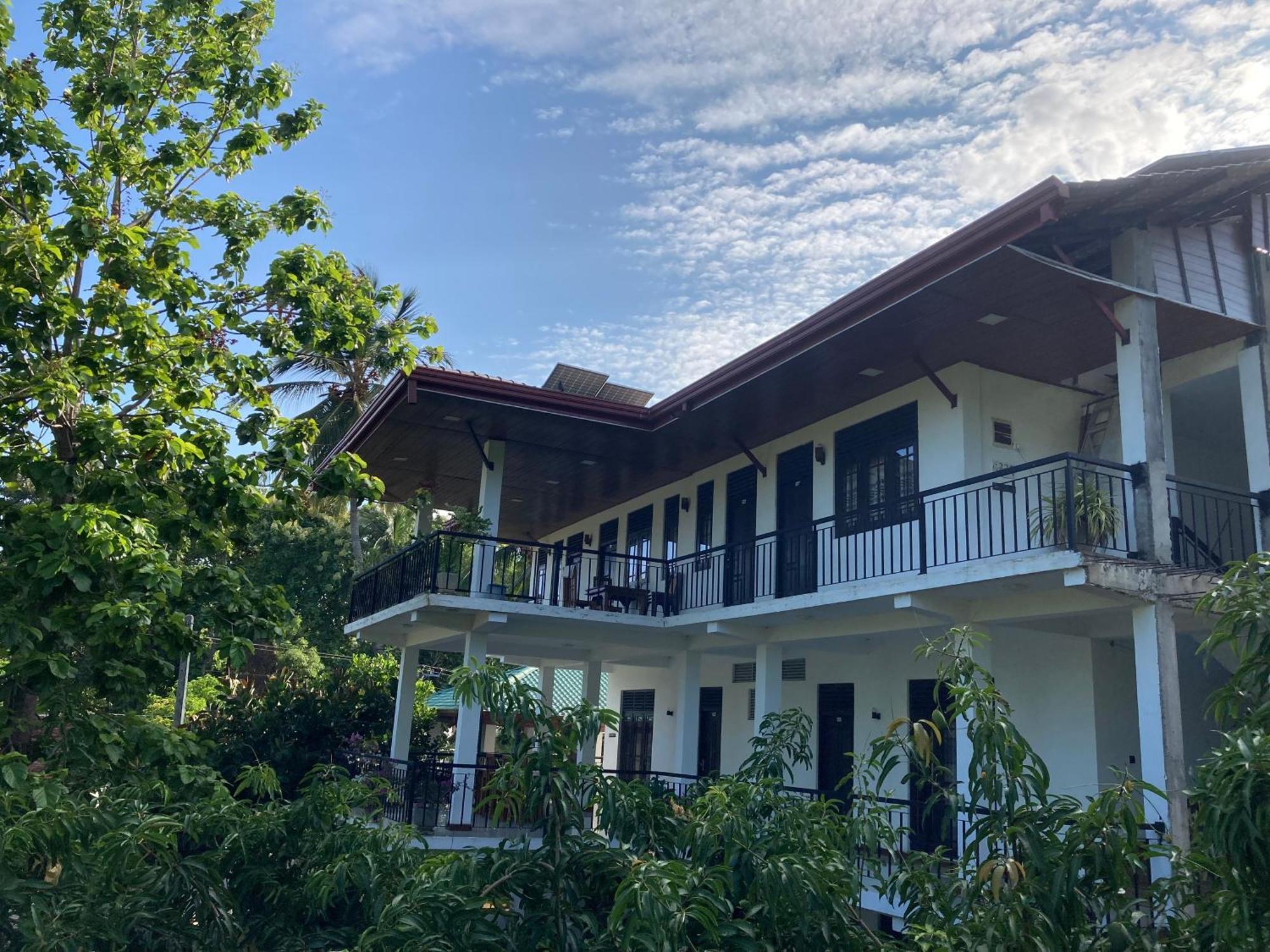 Hotel Siyathma ポロンナルワ エクステリア 写真