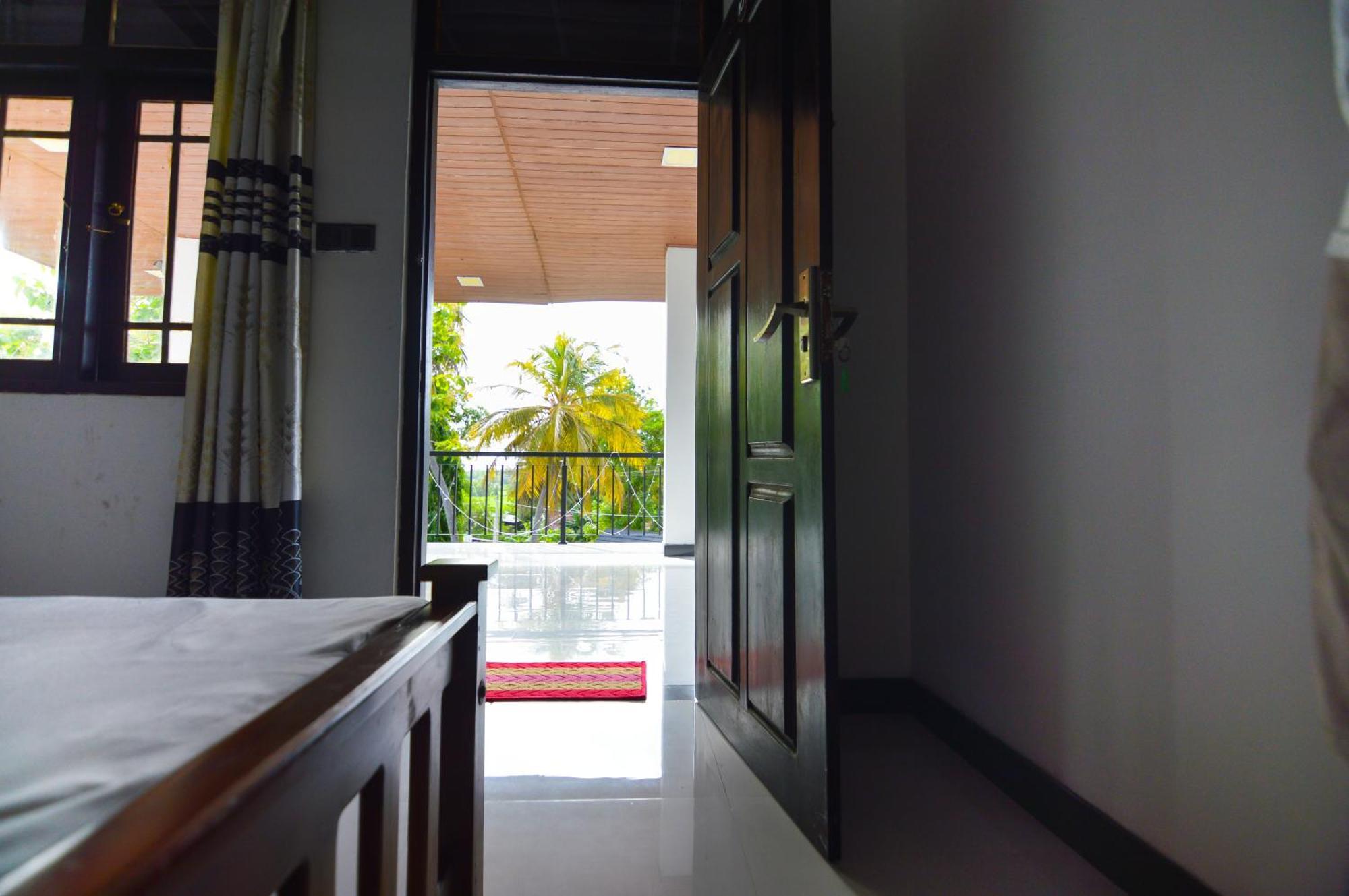 Hotel Siyathma ポロンナルワ エクステリア 写真